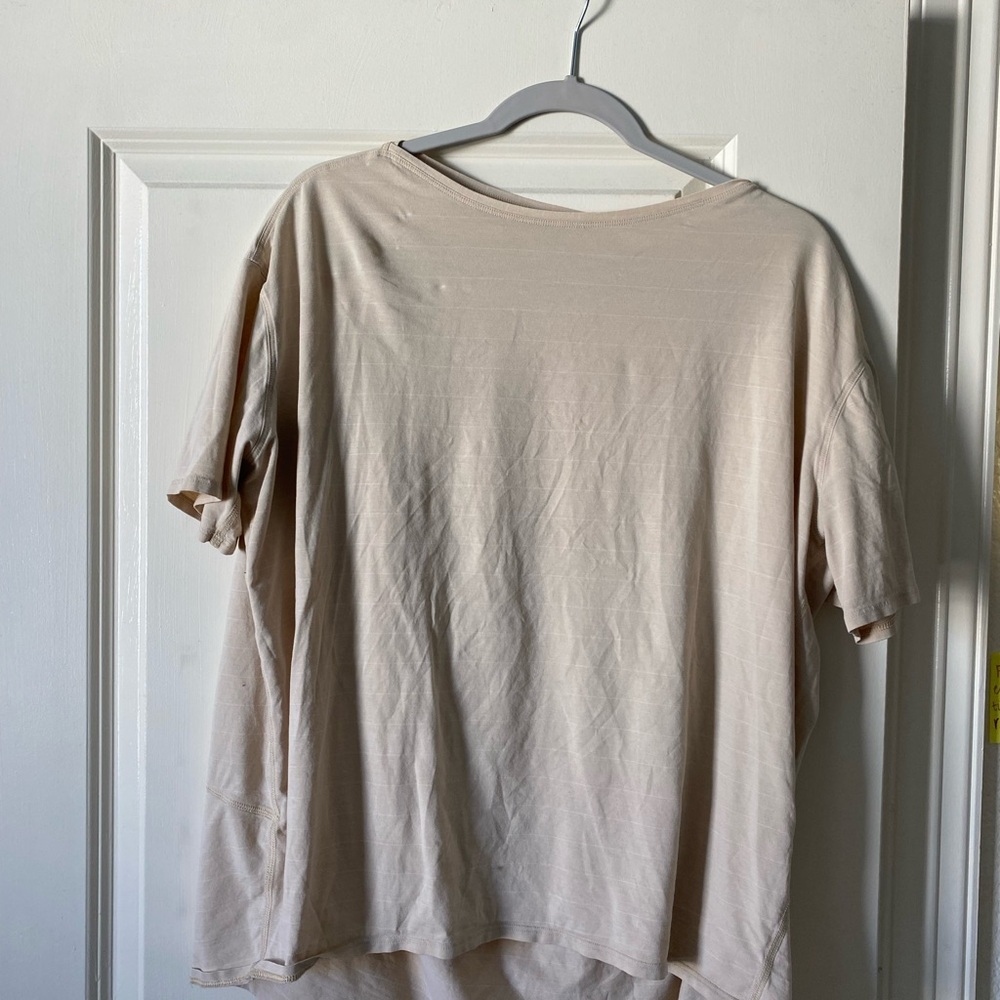 Women’s Back in Action lululemon top - Cream
